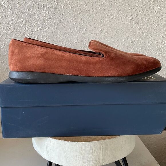 NIB Lori Goldstein Nutmeg Brown Flats Size 8.5 - Picture 5 of 9